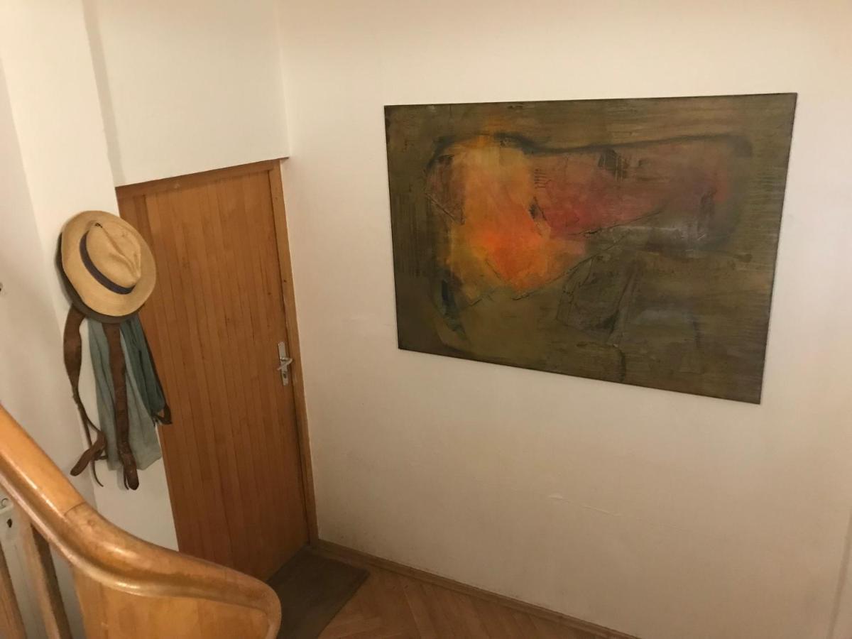 Charmante Altbau-Dg-Wohnung München Exteriör bild