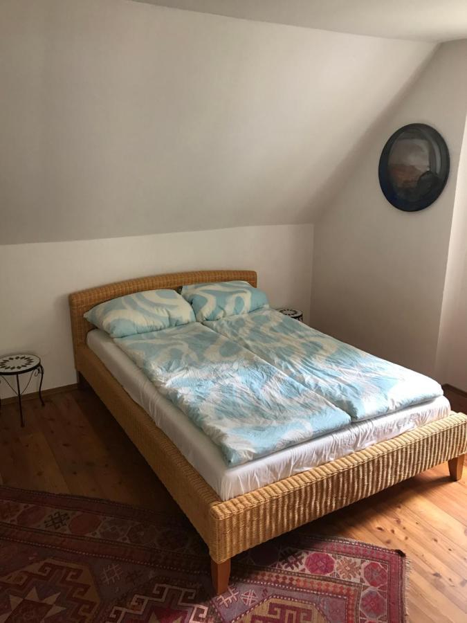 Charmante Altbau-Dg-Wohnung München Exteriör bild