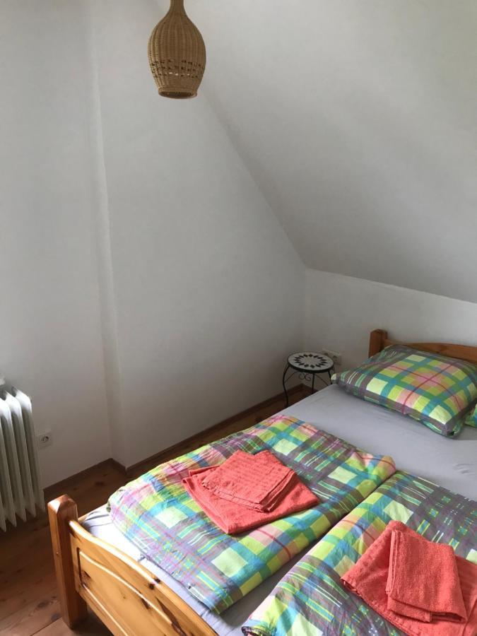 Charmante Altbau-Dg-Wohnung München Exteriör bild