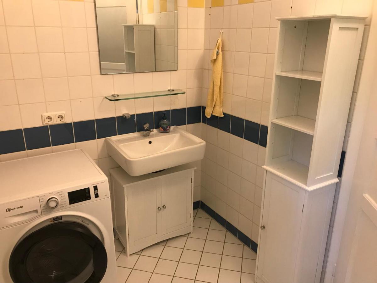 Charmante Altbau-Dg-Wohnung München Exteriör bild